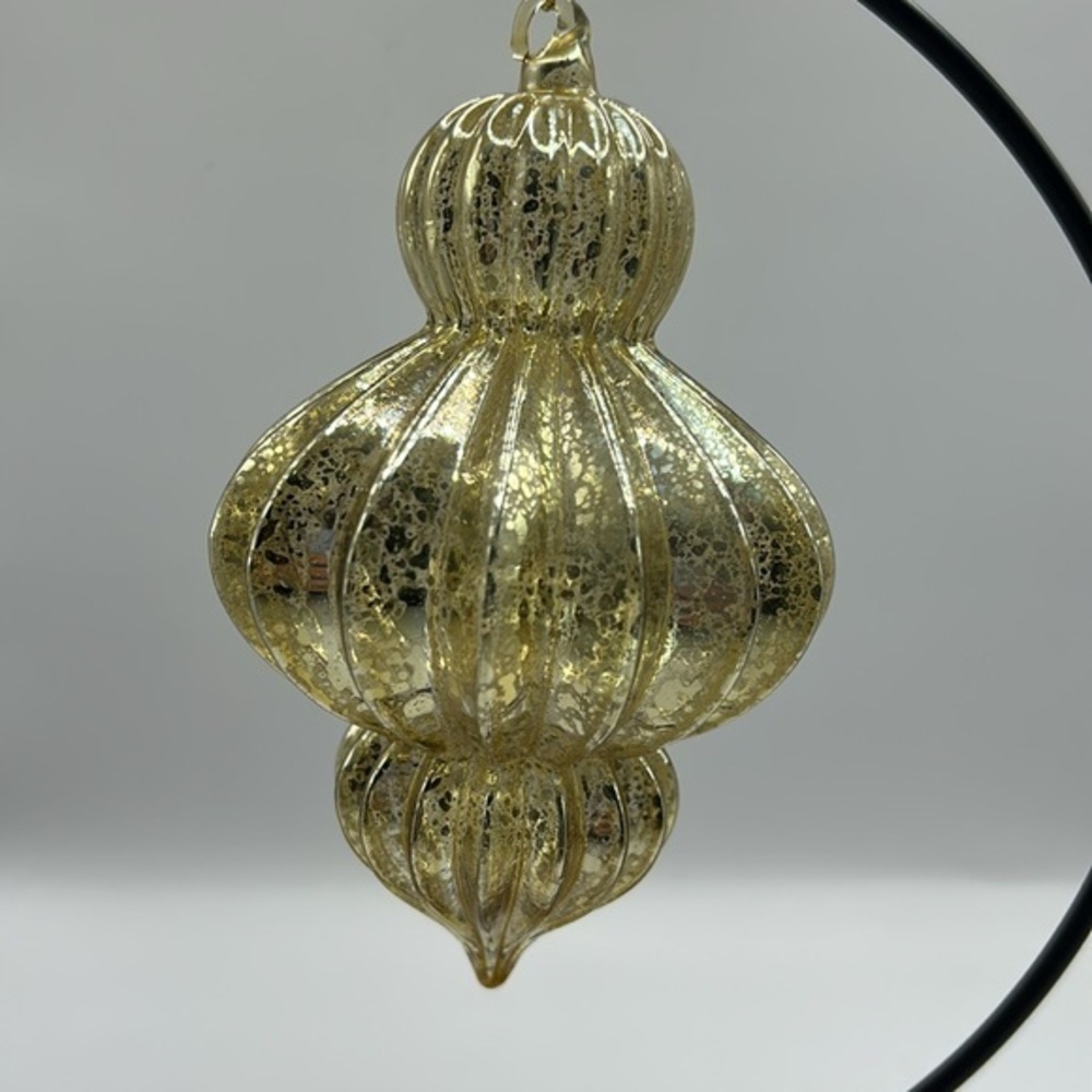 Elegant Gold Glass Ornament